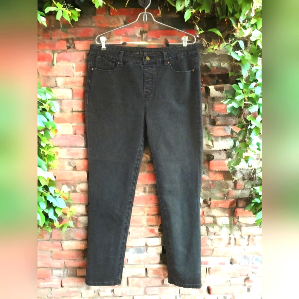 EUC Soft Surroundings Black Jeans Size M
